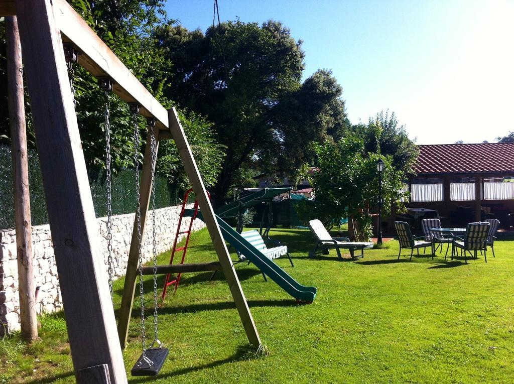Parres de Llanes Apartamentos El Pradon De Santa Marina מראה חיצוני תמונה