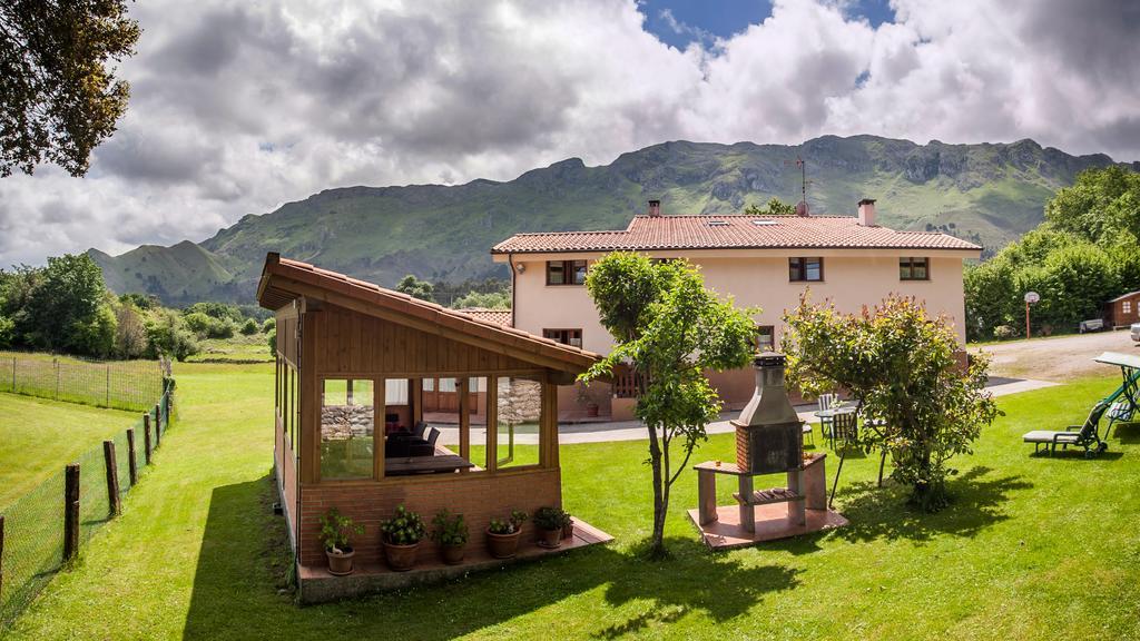 Parres de Llanes Apartamentos El Pradon De Santa Marina מראה חיצוני תמונה