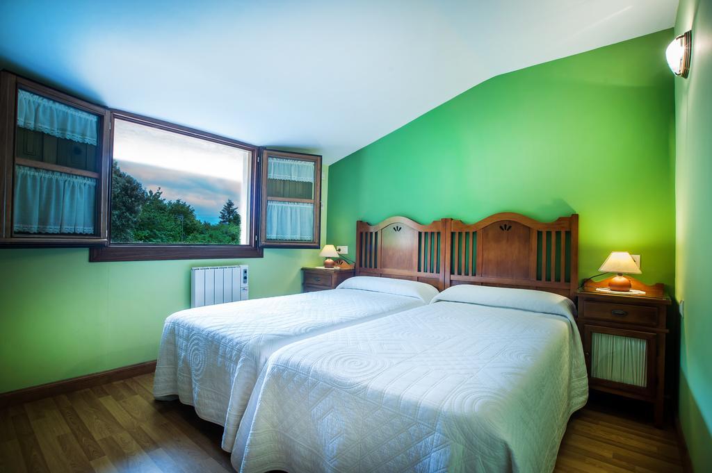 Parres de Llanes Apartamentos El Pradon De Santa Marina חדר תמונה