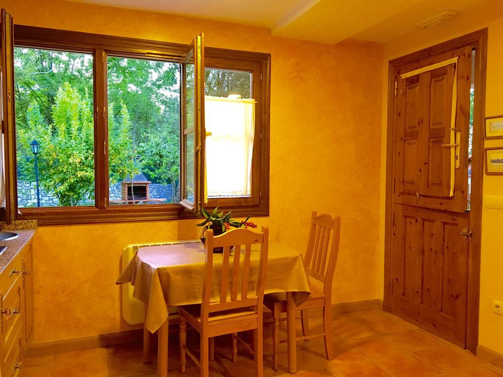 Parres de Llanes Apartamentos El Pradon De Santa Marina מראה חיצוני תמונה
